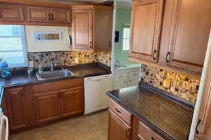 251 Southwinds Dr, Sarasota, FL 34231 - Photo 19