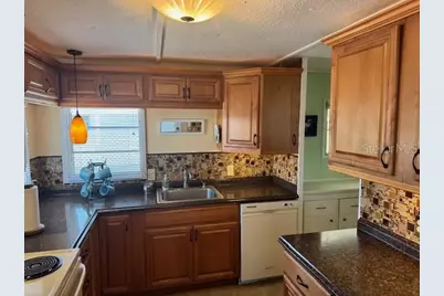 251 Southwinds Drive, Sarasota, FL 34231 - Photo 17