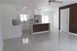 4925 Silk Oak Dr, Sarasota, FL 34232 - Photo 3