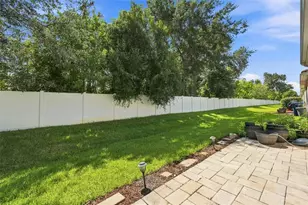 7707 33rd St E, Sarasota, FL 34243 - Photo 33