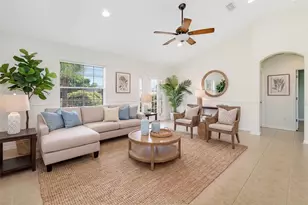 216 Hibiscus St, Nokomis, FL 34275 - Photo 3