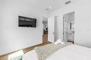 2345 Temple St, Sarasota, FL 34239 - Photo 33