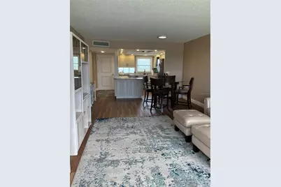 4525 Cove Circle #1107, Saint Petersburg, FL 33708 - Photo 7