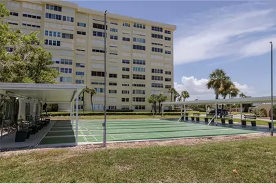 4525 Cove Circle #1107, Saint Petersburg, FL 33708 - Photo 11
