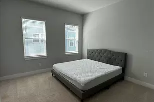 2328 Lindstrom St, Sarasota, FL 34237 - Photo 11