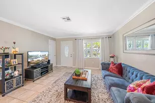 3338 Bailey St, Sarasota, FL 34237 - Photo 9