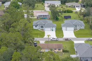 18374 Elgin Ave, Port Charlotte, FL 33948 - Photo 47