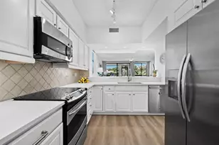 1906 Harbourside Dr, Longboat Key, FL 34228 - Photo 3