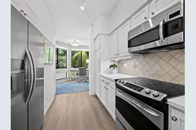 1906 Harbourside Drive #303, Longboat Key, FL 34228 - Photo 5