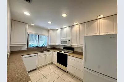 5207 Willow Links #34, Sarasota, FL 34235 - Photo 7