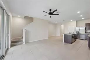 8657 Milestone Dr, Sarasota, FL 34238 - Photo 11