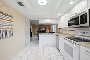 7858 Eagle Creek Dr, Sarasota, FL 34243 - Photo 11