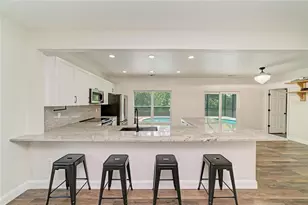 3220 37th Terrace E, Bradenton, FL 34208 - Photo 9