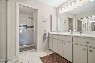 5257 Myrtle Wood, Sarasota, FL 34235 - Photo 9