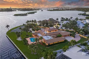 1136 N Lake Shore Dr, Sarasota, FL 34231 - Photo 71