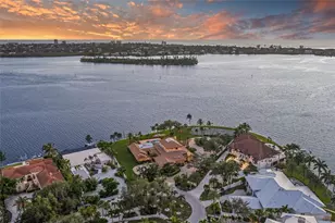 1136 N Lake Shore Dr, Sarasota, FL 34231 - Photo 65