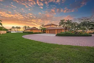 1136 N Lake Shore Dr, Sarasota, FL 34231 - Photo 7