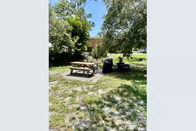 211 Airport Avenue W #111, Venice, FL 34285 - Photo 17