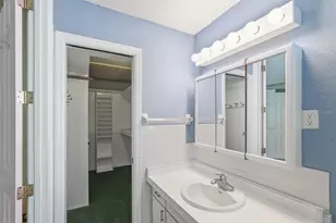411 Bristol Ln, Nokomis, FL 34275 - Photo 15