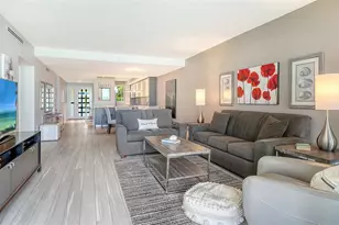 1055 Gulf of Mexico Dr, Longboat Key, FL 34228 - Photo 13