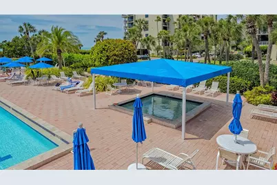 1055 Gulf Of Mexico Drive #105, Longboat Key, FL 34228 - Photo 47