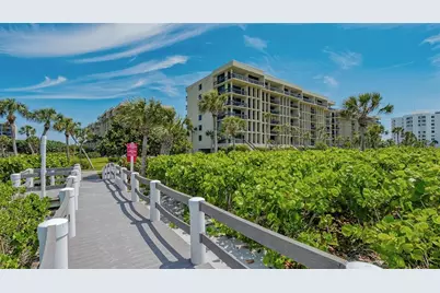 1055 Gulf Of Mexico Drive #105, Longboat Key, FL 34228 - Photo 57