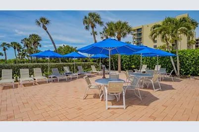 1055 Gulf Of Mexico Drive #105, Longboat Key, FL 34228 - Photo 49