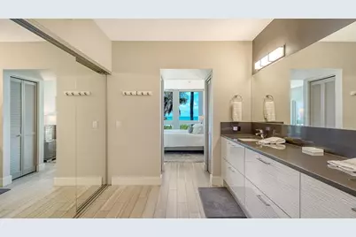 1055 Gulf Of Mexico Drive #105, Longboat Key, FL 34228 - Photo 29