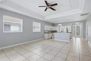 5270 Levi Ln, Sarasota, FL 34233 - Photo 9