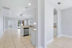5270 Levi Ln, Sarasota, FL 34233 - Photo 5