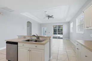 5270 Levi Ln, Sarasota, FL 34233 - Photo 11