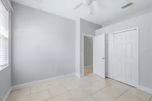 5270 Levi Ln, Sarasota, FL 34233 - Photo 23