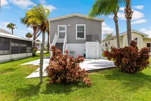 44 Crown Point Dr, Nokomis, FL 34275 - Photo 33