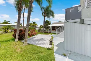 44 Crown Point Dr, Nokomis, FL 34275 - Photo 35