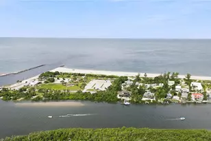 435 Nokomis Ave S, Venice, FL 34285 - Photo 47