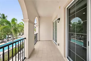 435 Nokomis Ave S, Venice, FL 34285 - Photo 39