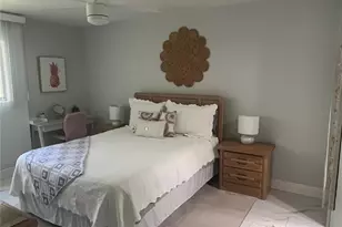995 La Guna Dr, Venice, FL 34285 - Photo 5