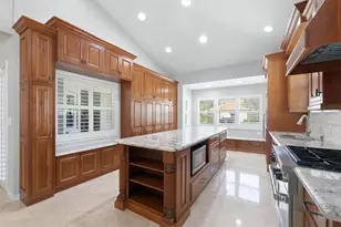 7765 Calle Facil, Sarasota, FL 34238 - Photo 7