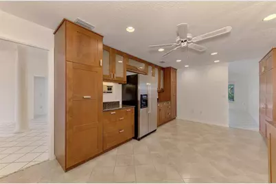 4468 Ascot Circle N, Sarasota, FL 34235 - Photo 33