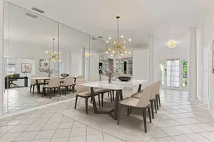 4468 Ascot Cir N, Sarasota, FL 34235 - Photo 17
