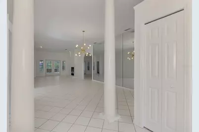 4468 Ascot Circle N, Sarasota, FL 34235 - Photo 13
