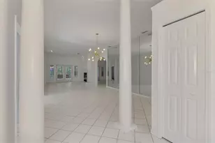 4468 Ascot Cir N, Sarasota, FL 34235 - Photo 13