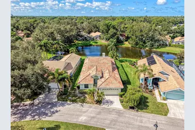 4468 Ascot Circle N, Sarasota, FL 34235 - Photo 3