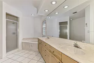 4468 Ascot Cir N, Sarasota, FL 34235 - Photo 21