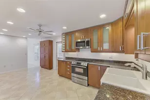 4468 Ascot Cir N, Sarasota, FL 34235 - Photo 33