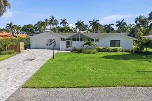 1761 Sandalwood Dr, Sarasota, FL 34231 - Photo 29