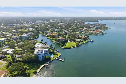 1761 Sandalwood Drive, Sarasota, FL 34231 - Photo 69