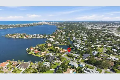 1761 Sandalwood Drive, Sarasota, FL 34231 - Photo 25