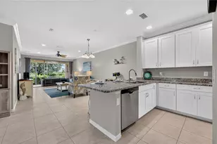 12710 Sorrento Wy, Bradenton, FL 34211 - Photo 3