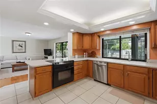 735 Forestview Dr, Sarasota, FL 34232 - Photo 17